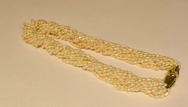 GIROCOLLO IN ORO GIALLO E PERLE