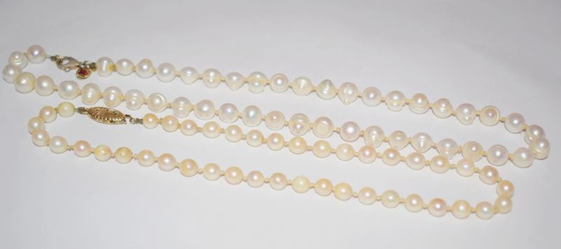 Due Collane in Oro, Argento e Perle