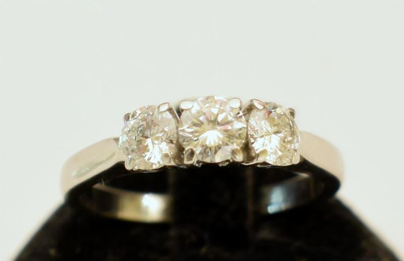 Anello Trilogy, in Oro Bianco e Diamanti