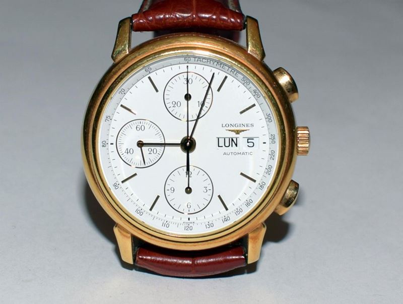 Orologio da Polso con Cronografo Longines in Oro Giallo