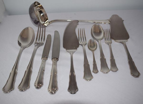 SERVITO DI POSATE, SEC. XX  - Asta GIOIELLI, ARREDI D'ANTIQUARIATO, DIPINTI E SCULTURE - Poggio Bracciolini Casa d'Aste
