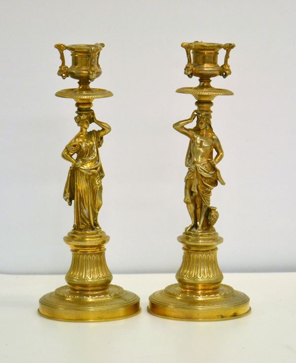 Coppia di candelieri, sec. XX,  - Asta GIOIELLI, ARREDI D'ANTIQUARIATO, DIPINTI E SCULTURE - Poggio Bracciolini Casa d'Aste