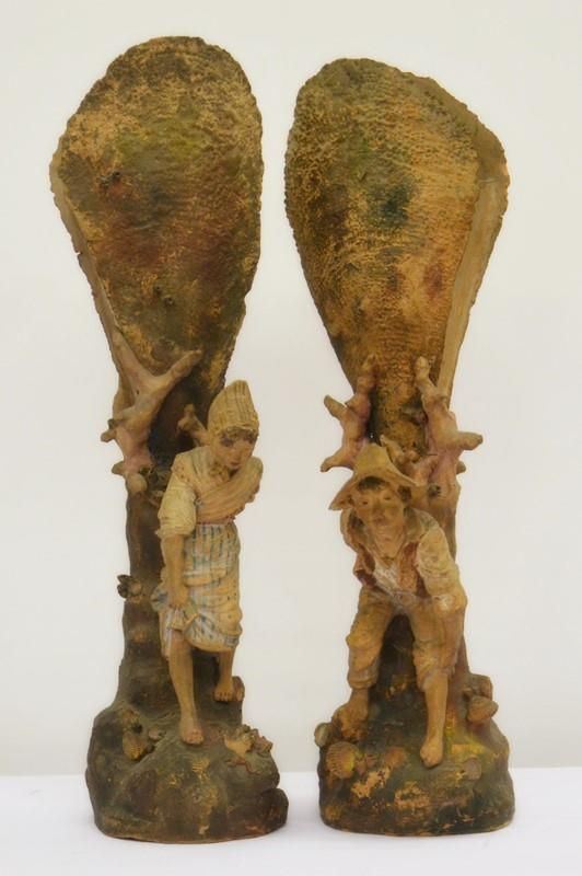 Due sculture, fine sec. XIX, in terracotta policroma,  - Asta GIOIELLI, ARREDI D'ANTIQUARIATO, DIPINTI E SCULTURE - Poggio Bracciolini Casa d'Aste