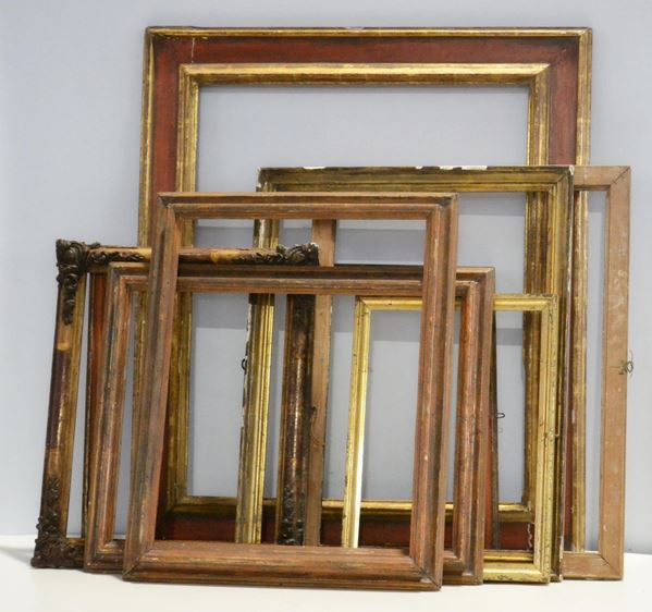 Quindici cornici, secc. XVIII, XIX e XX,  - Asta GIOIELLI, ARREDI D'ANTIQUARIATO, DIPINTI E SCULTURE - Poggio Bracciolini Casa d'Aste