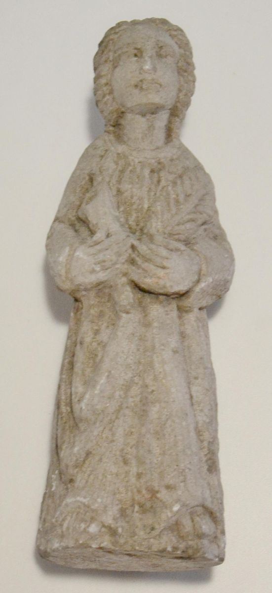 Scultura, sec. XVIII, in marmo, raffigurante figura femminile con palma, cm 32,5x11