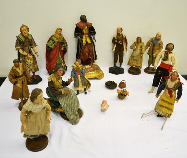 Dodici personaggi da presepe,