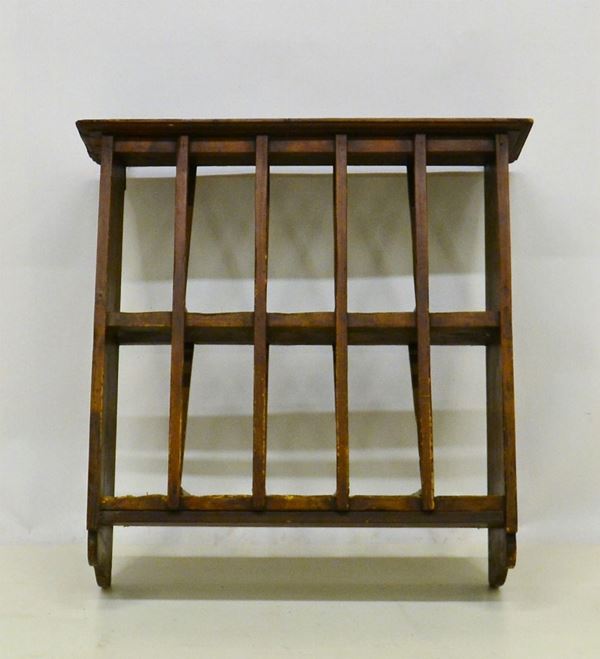 Piattaia, inizi sec. XX, in legno di quercia,