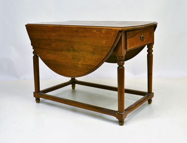 Tavolo a bandelle, sec. XIX,  - Asta GIOIELLI, ARREDI D'ANTIQUARIATO, DIPINTI E SCULTURE - Poggio Bracciolini Casa d'Aste