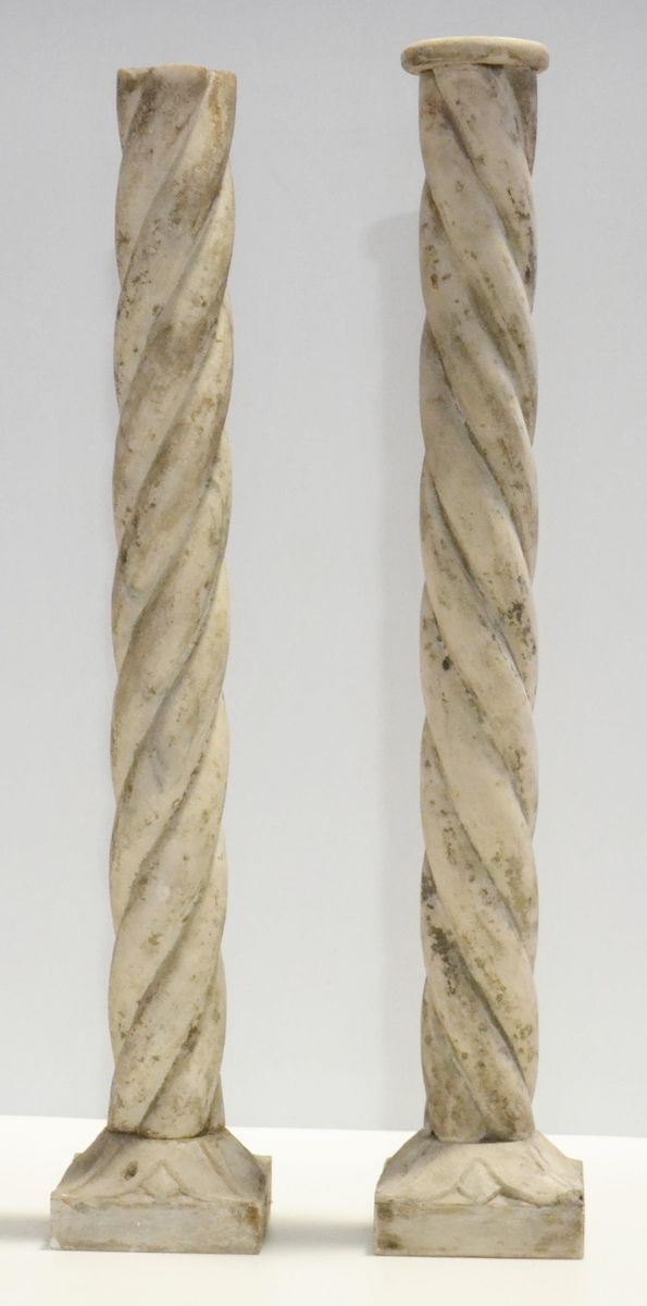 Due colonne, sec. XIX,