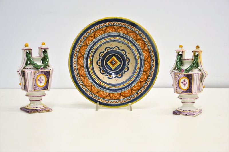 Piatto Alzata, Sec. XVII, in Ceramica,