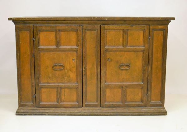 Credenza, in stile 500, in noce,