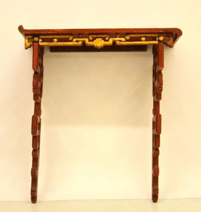 Consolle, Arte Orientale, Sec XX, in Legno Laccato Rosso, CM 80x34x88, Difetti