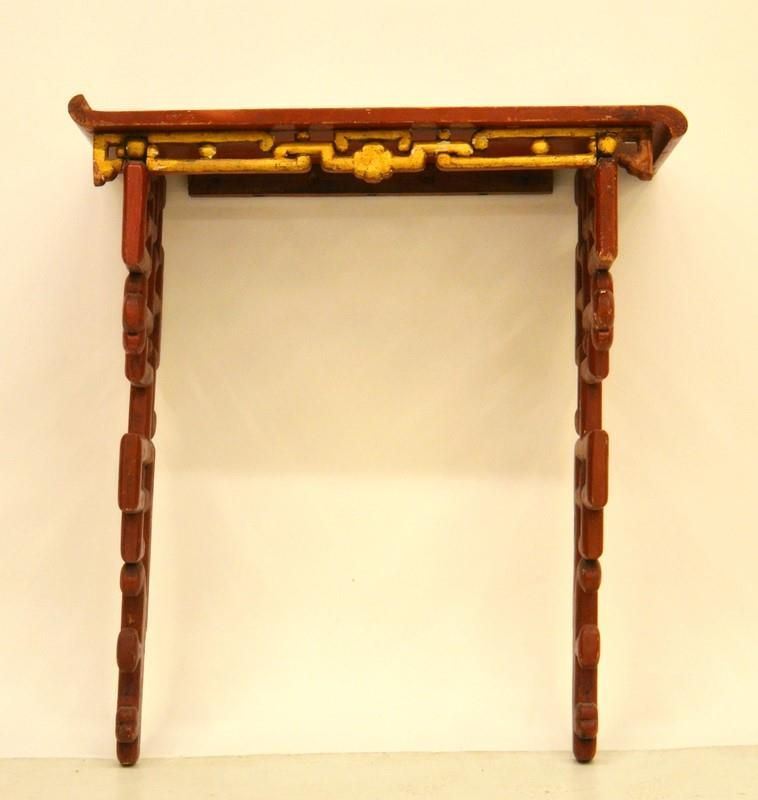Consolle, Arte Orientale, Sec XX, in Legno Laccato Rosso, CM 80x34x88, Difetti