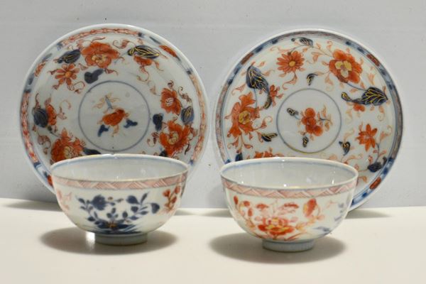 Due tazze con piattini, Imari, sec. XIX,