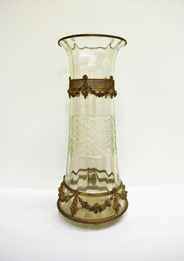 Grande vaso, inizi sec. XX,  - Asta GIOIELLI, ARREDI D'ANTIQUARIATO, DIPINTI E SCULTURE - Poggio Bracciolini Casa d'Aste