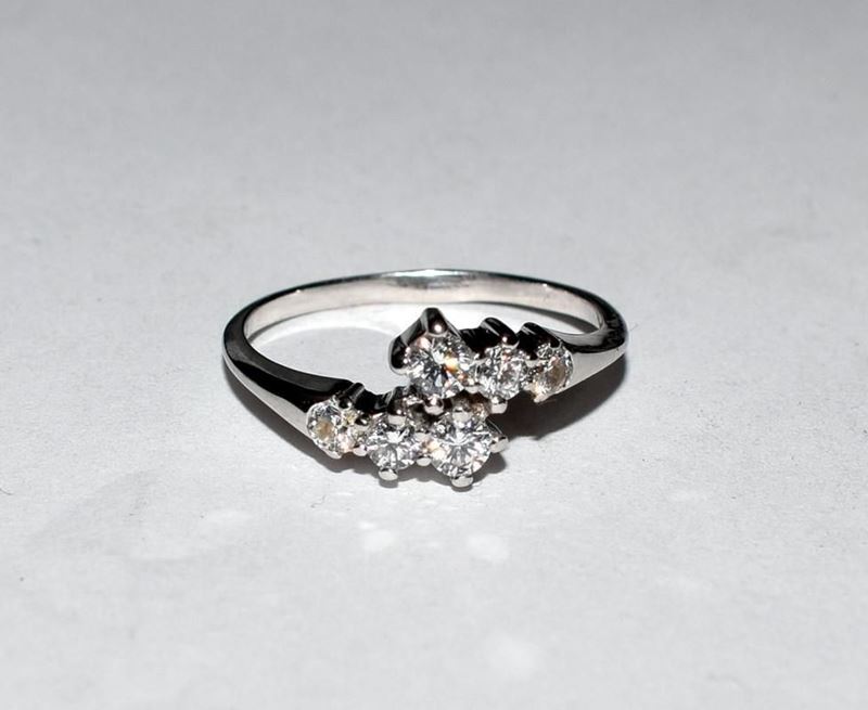 Anello in Oro Bianco e Diamanti