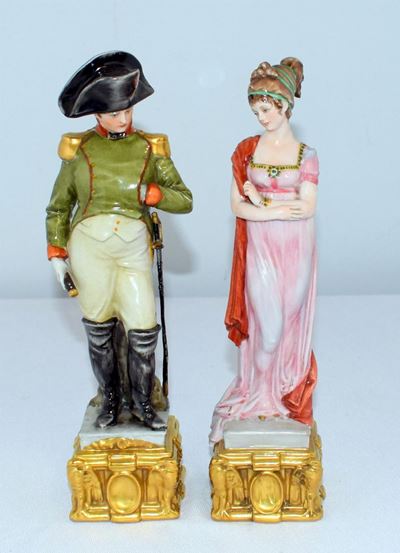 Due Sculture , Capodimonte , Sec. XX
