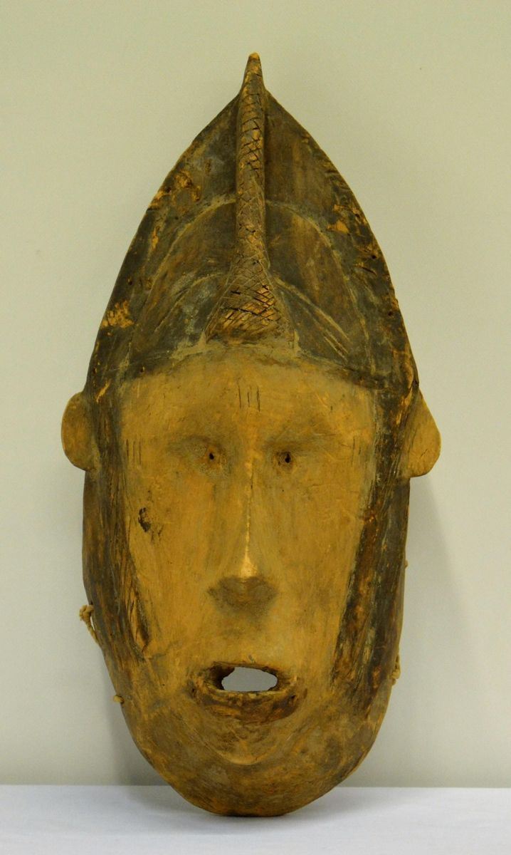 Maschera in Legno, Met&agrave; Secolo XX,