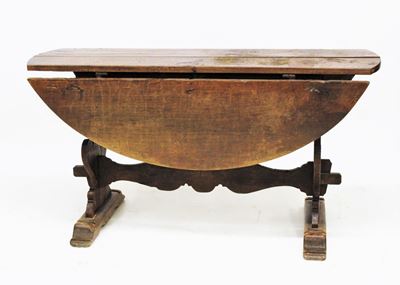 Tavolino a Bandelle, in Stile 600,