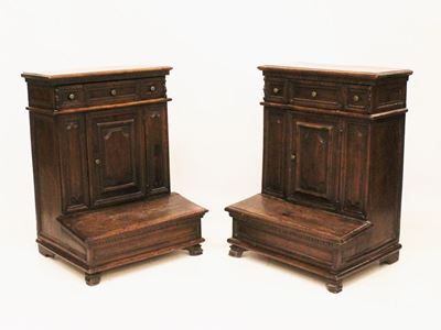 Coppia di Inginocchiatoi, Sec. XVIII,