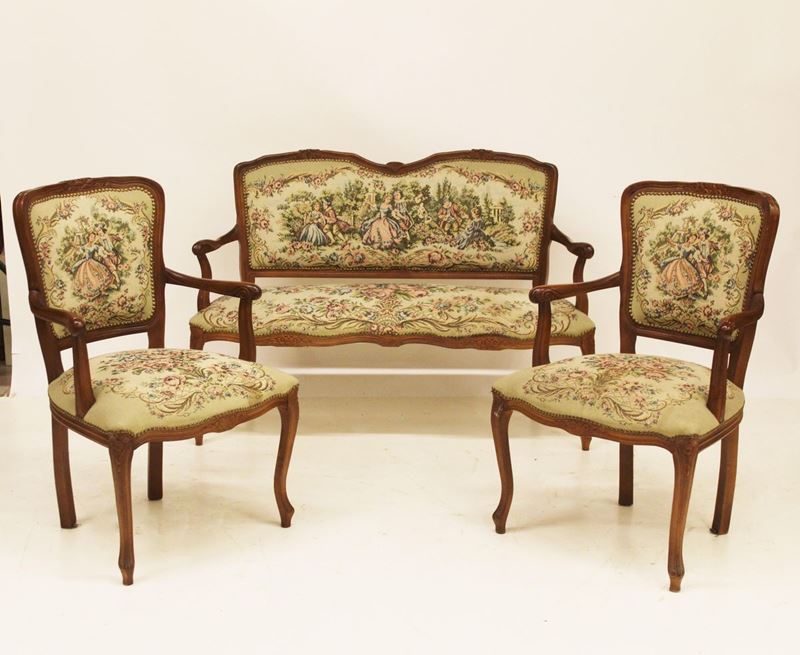 Divanetto e Due Poltroncine,