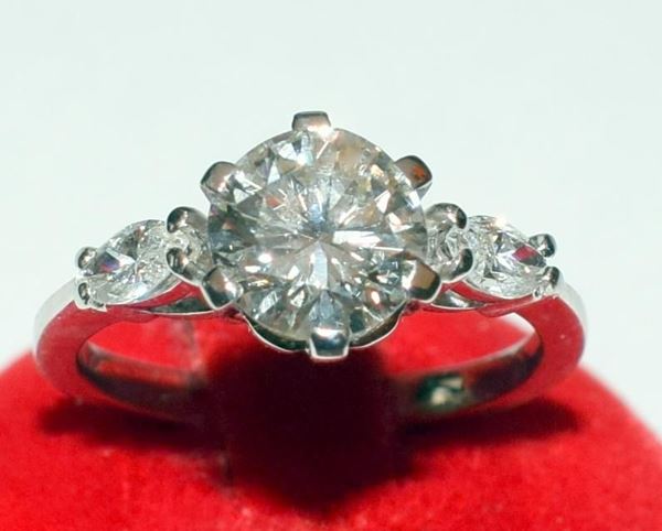 ANELLO IN ORO BIANCO E DIAMANTI&nbsp;&nbsp;&nbsp;&nbsp;&nbsp;&nbsp;&nbsp;&nbsp;&nbsp;&nbsp;&nbsp;&nbsp;&nbsp;&nbsp;&nbsp;&nbsp;&nbsp;&nbsp;&nbsp;&nbsp;&nbsp;&nbsp;&nbsp;&nbsp;&nbsp;&nbsp;&nbsp;&nbsp;&nbsp;&nbsp;&nbsp;&nbsp;&nbsp;&nbsp;&nbsp;&nbsp;&nbsp;&nbsp;&nbsp;&nbsp;&nbsp;&nbsp;&nbsp;