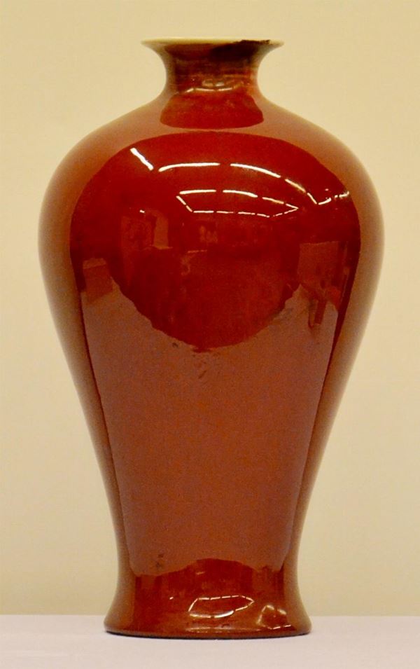 Portafiori, sec. XX, in ceramica nei