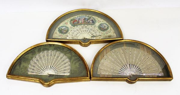 Tre ventagli, fine sec. XIX,                                                - Asta GIOIELLI, ARGENTI, DIPINTI E ARREDI D'ANTIQUARIATO - Poggio Bracciolini Casa d'Aste
