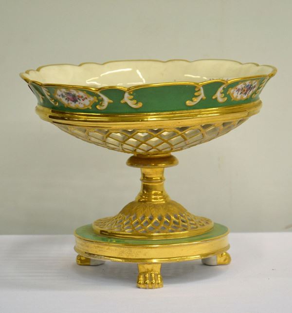 Alzata, sec. XX, in maiolica nei