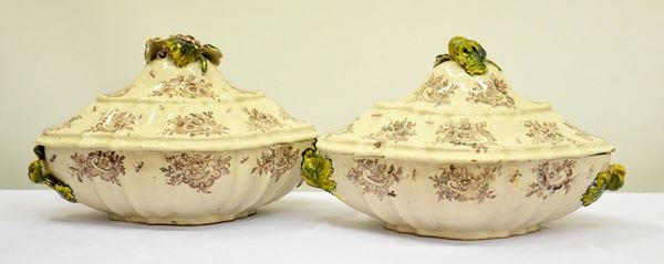 Coppia di zuppiere, Italia meridionale,  - Asta GIOIELLI, ARGENTI, DIPINTI E ARREDI D'ANTIQUARIATO - Poggio Bracciolini Casa d'Aste
