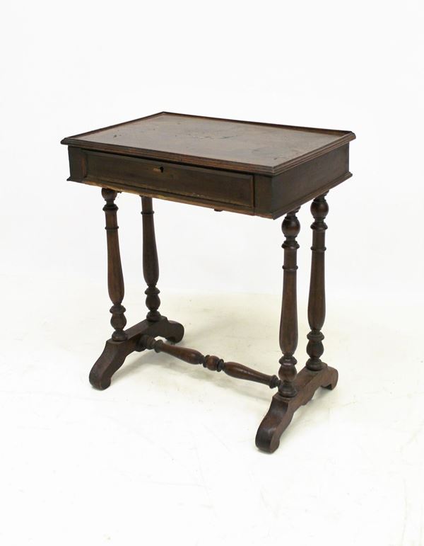 Tavolino da lavoro, sec. XIX,  - Asta GIOIELLI, ARGENTI, DIPINTI E ARREDI D'ANTIQUARIATO - Poggio Bracciolini Casa d'Aste