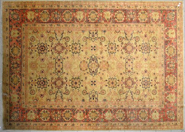 Tappeto impianto Ziegler, sec. XX,  - Asta GIOIELLI, ARGENTI, DIPINTI E ARREDI D'ANTIQUARIATO - Poggio Bracciolini Casa d'Aste