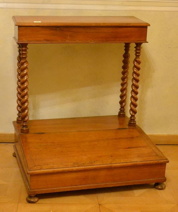 Inginocchiatoio, sec. XVIII,  - Asta GIOIELLI, ARGENTI, DIPINTI E ARREDI D'ANTIQUARIATO - Poggio Bracciolini Casa d'Aste