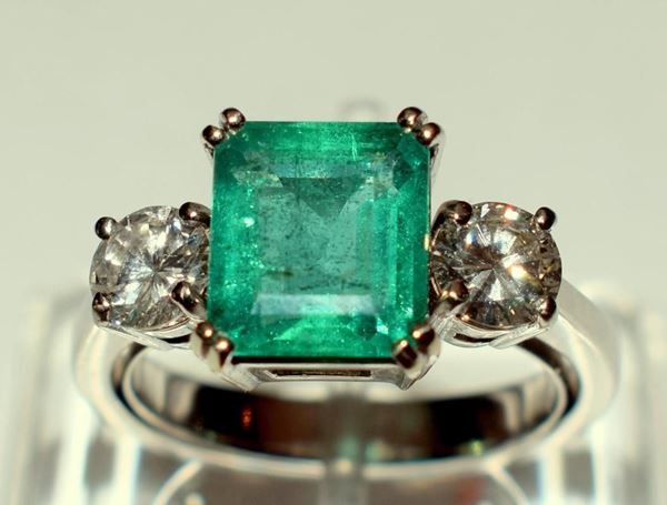 ANELLO IN ORO BIANCO CON SMERALDO E DIAMANTI&nbsp;&nbsp;&nbsp;&nbsp;&nbsp;&nbsp;&nbsp;&nbsp;&nbsp;&nbsp;&nbsp;&nbsp;&nbsp;&nbsp;&nbsp;&nbsp;&nbsp;&nbsp;&nbsp;&nbsp;&nbsp;&nbsp;&nbsp;&nbsp;&nbsp;&nbsp;&nbsp;&nbsp;&nbsp;&nbsp;