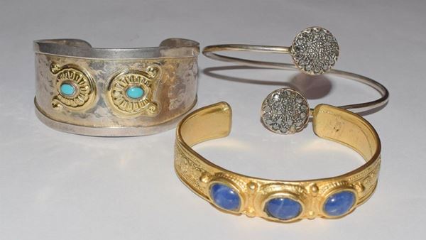 TRE BRACCIALI IN ARGENTO,ORO A BASSO TITOLO,&nbsp;&nbsp;&nbsp;&nbsp;&nbsp;&nbsp;&nbsp;&nbsp;&nbsp;&nbsp;&nbsp;&nbsp;&nbsp;&nbsp;&nbsp;&nbsp;&nbsp;&nbsp;&nbsp;&nbsp;&nbsp;&nbsp;&nbsp;&nbsp;&nbsp;&nbsp;&nbsp;&nbsp;&nbsp;&nbsp;