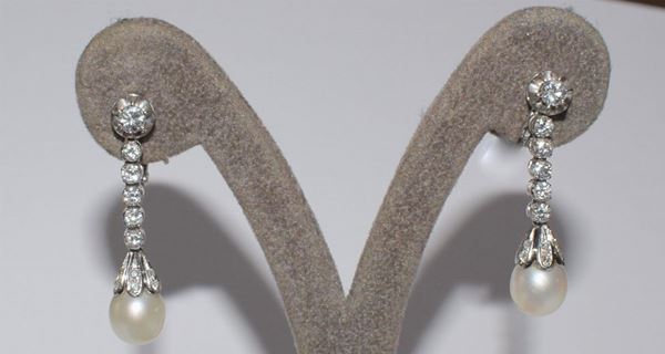 PAIO DI ORECCHINI PENDENTI,IN ORO BIANCO,DIAMANTI                         