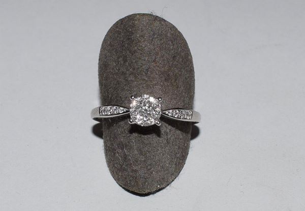 ANELLO IN ORO BIANCO E DIAMANTI&nbsp;&nbsp;&nbsp;&nbsp;&nbsp;&nbsp;&nbsp;&nbsp;&nbsp;&nbsp;&nbsp;&nbsp;&nbsp;&nbsp;&nbsp;&nbsp;&nbsp;&nbsp;&nbsp;&nbsp;&nbsp;&nbsp;&nbsp;&nbsp;&nbsp;&nbsp;&nbsp;&nbsp;&nbsp;&nbsp;&nbsp;&nbsp;&nbsp;&nbsp;&nbsp;&nbsp;&nbsp;&nbsp;&nbsp;&nbsp;&nbsp;&nbsp;&nbsp;