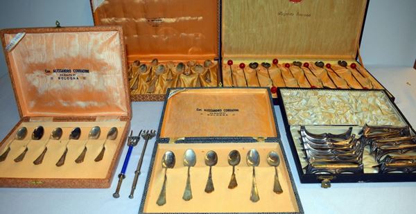 VENTIQUATTRO CUCCHIAINI DA CAFFE'  - Asta GIOIELLI, ARGENTI, DIPINTI, ARREDI E OGGETTI D'ARTE - Poggio Bracciolini Casa d'Aste