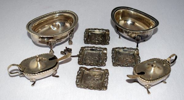 COPPIA DI SALIERE, DUE VASCHETTE E SET DI