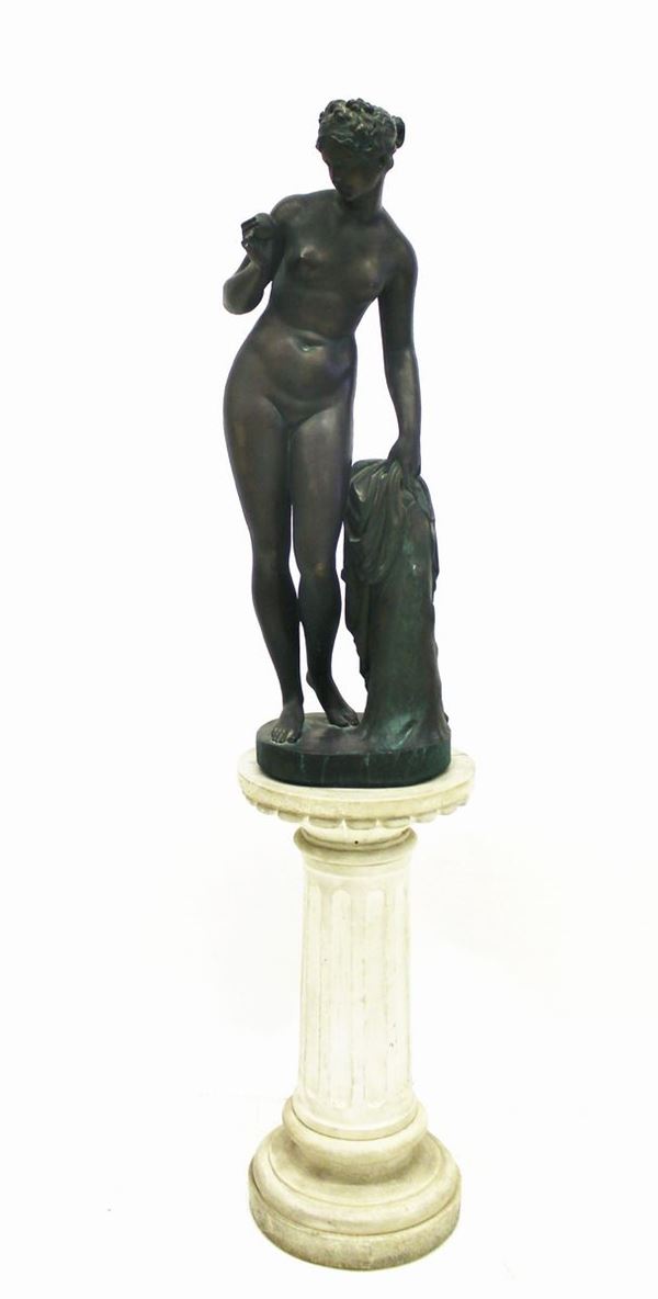 Scultura, sec. XX, raffigurante la&nbsp;&nbsp;&nbsp;&nbsp;&nbsp;&nbsp;&nbsp;&nbsp;&nbsp;&nbsp;&nbsp;&nbsp;&nbsp;&nbsp;&nbsp;&nbsp;&nbsp;&nbsp;&nbsp;&nbsp;&nbsp;&nbsp;&nbsp;&nbsp;&nbsp;&nbsp;&nbsp;&nbsp;&nbsp;&nbsp;&nbsp;&nbsp;&nbsp;&nbsp;&nbsp;&nbsp;&nbsp;&nbsp;&nbsp;&nbsp;