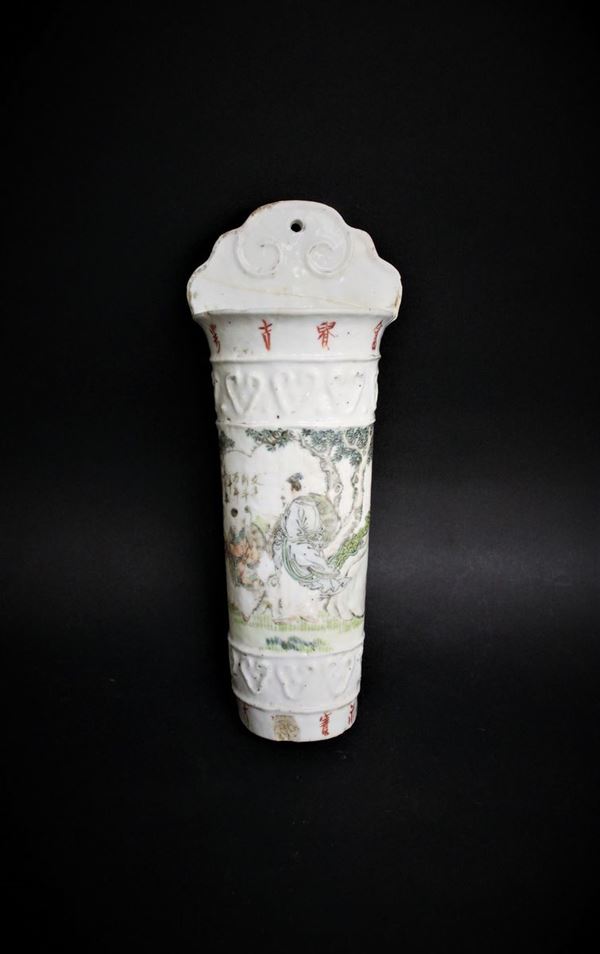 Vaso da muro, Cina, sec. XVII,