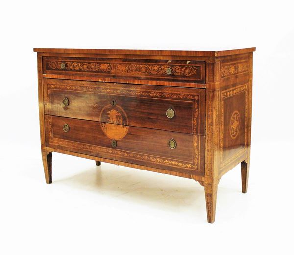 Cassettone, fine sec. XIX, lastronato  - Asta GIOIELLI, ARGENTI, DIPINTI, ARREDI E OGGETTI D'ARTE - Poggio Bracciolini Casa d'Aste