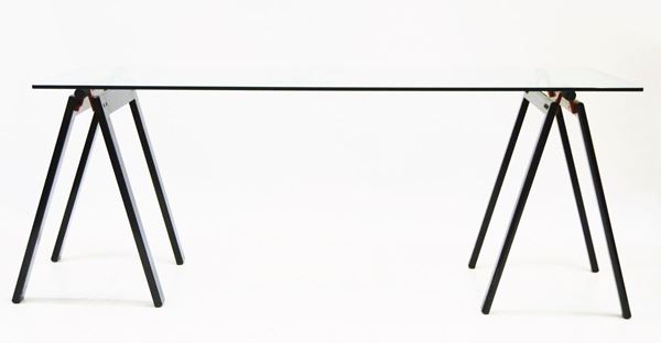 Tavolo Gaetano, designer Gae Aulenti,