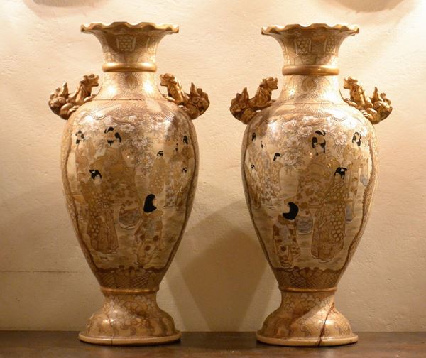 Coppia di vasi, Giappone, inizi sec. XX,  - Asta GIOIELLI, ARGENTI, DIPINTI, ARREDI E OGGETTI D'ARTE - Poggio Bracciolini Casa d'Aste