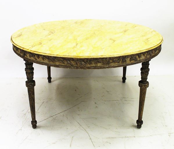 Tavolo circolare, in stile 700, piano in&nbsp;&nbsp;&nbsp;&nbsp;&nbsp;&nbsp;&nbsp;&nbsp;&nbsp;&nbsp;&nbsp;&nbsp;&nbsp;&nbsp;&nbsp;&nbsp;&nbsp;&nbsp;&nbsp;&nbsp;&nbsp;&nbsp;&nbsp;&nbsp;&nbsp;&nbsp;&nbsp;&nbsp;&nbsp;&nbsp;&nbsp;&nbsp;&nbsp;&nbsp;