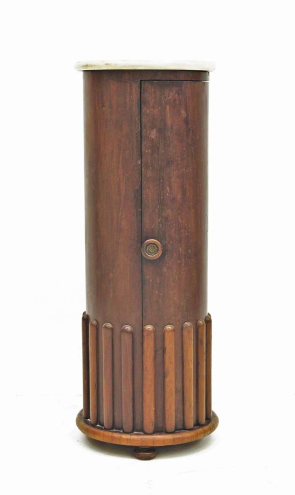 Colonna, sec. XIX, in mogano,