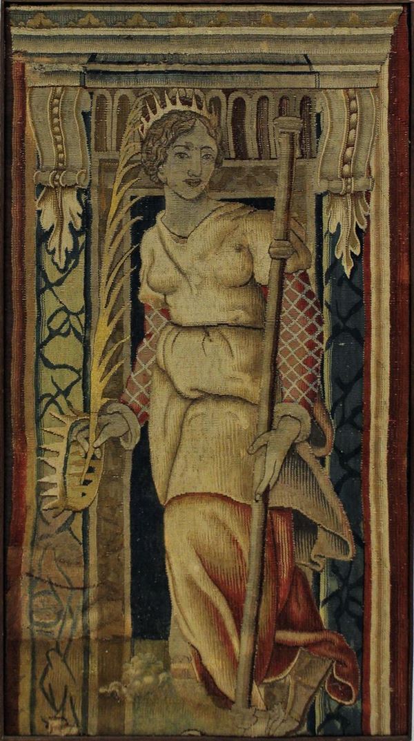 Frammento di arazzo, sec. XVII, raffigurante Santa martire, cm 55x106&nbsp;&nbsp;&nbsp;&nbsp;&nbsp;  - Asta ANTIQUARIATO, COLLEZIONISMO, GIOIELLI E ARGENTI - Poggio Bracciolini Casa d'Aste