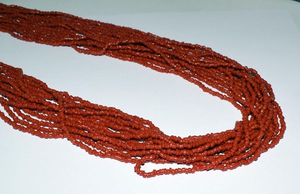 COLLANA, INIZI SEC. XX , IN&nbsp; ORO A BASSO TITOLO E