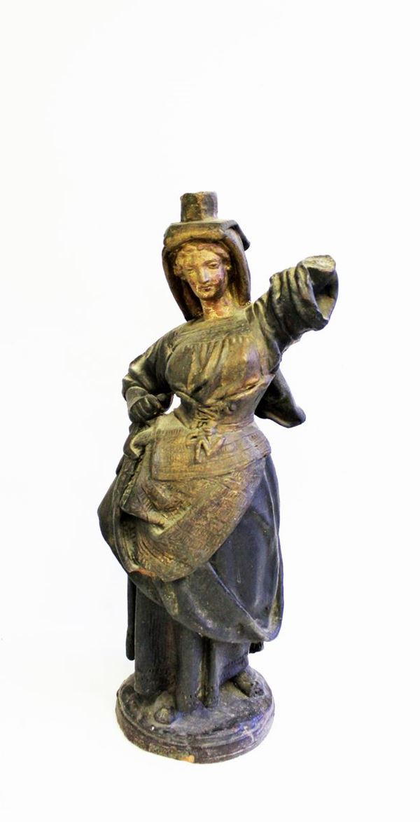 Scultura, fine sec. XIX, in terracotta patinata, raffigurante contadina, alt. cm 62 difetti  - Asta GIOIELLI, ARREDI D'ANTIQUARIATO, E DIPINTI DAL XVI AL XX SECOLO - Poggio Bracciolini Casa d'Aste