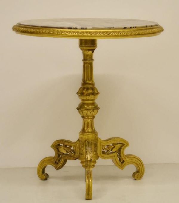 Tavolino da salotto, sec. XIX, in legno dorato